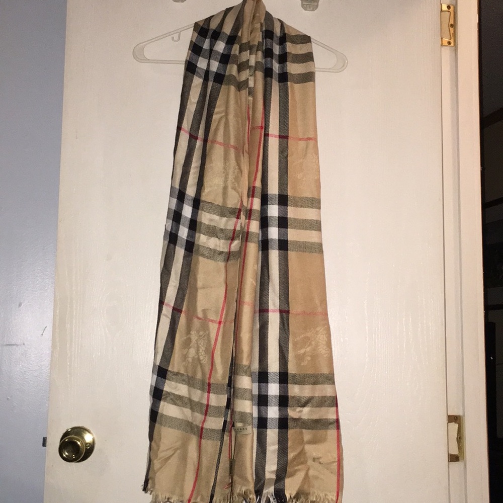 Burberry scarf